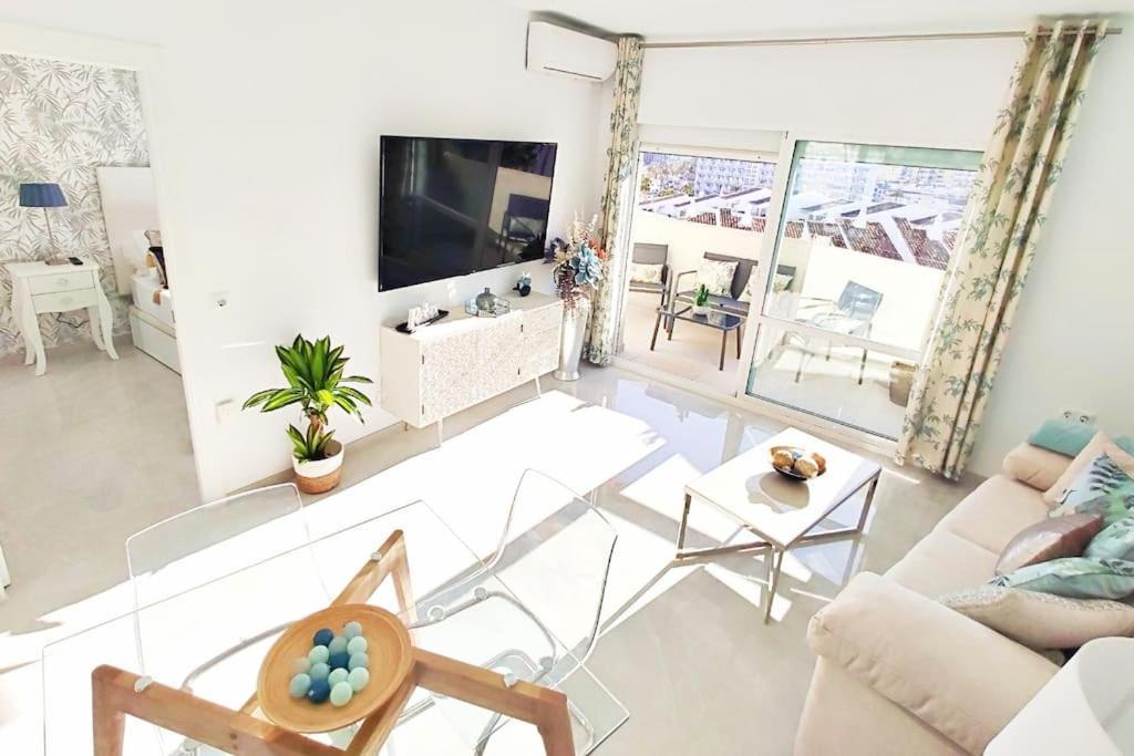Lux. Frontbeach-Terrace. 5 Pools.Tv. 2 A.C.Netflix Benalmádena Dış mekan fotoğraf