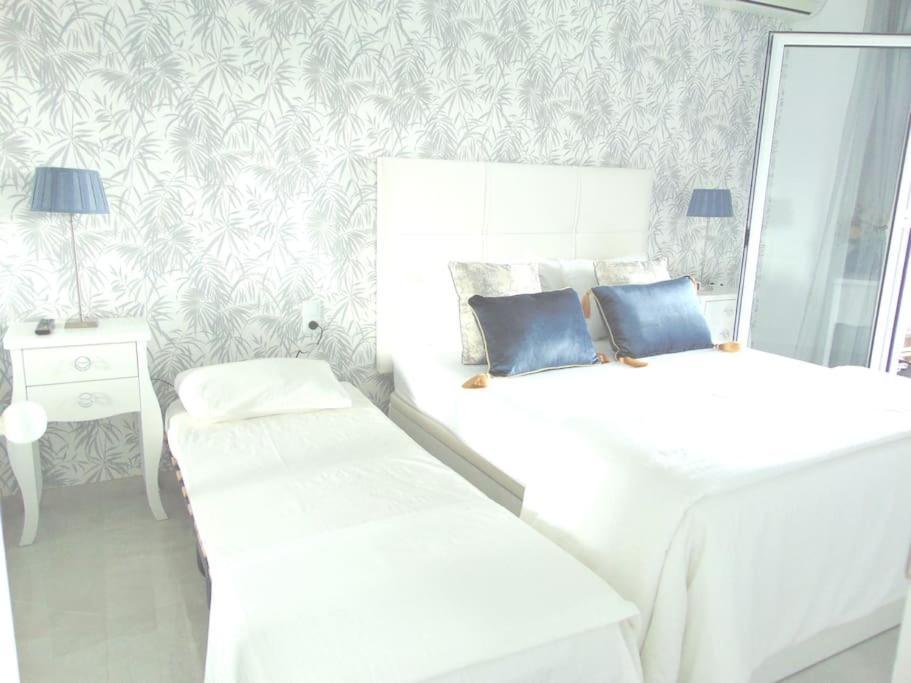 Lux. Frontbeach-Terrace. 5 Pools.Tv. 2 A.C.Netflix Benalmádena Dış mekan fotoğraf
