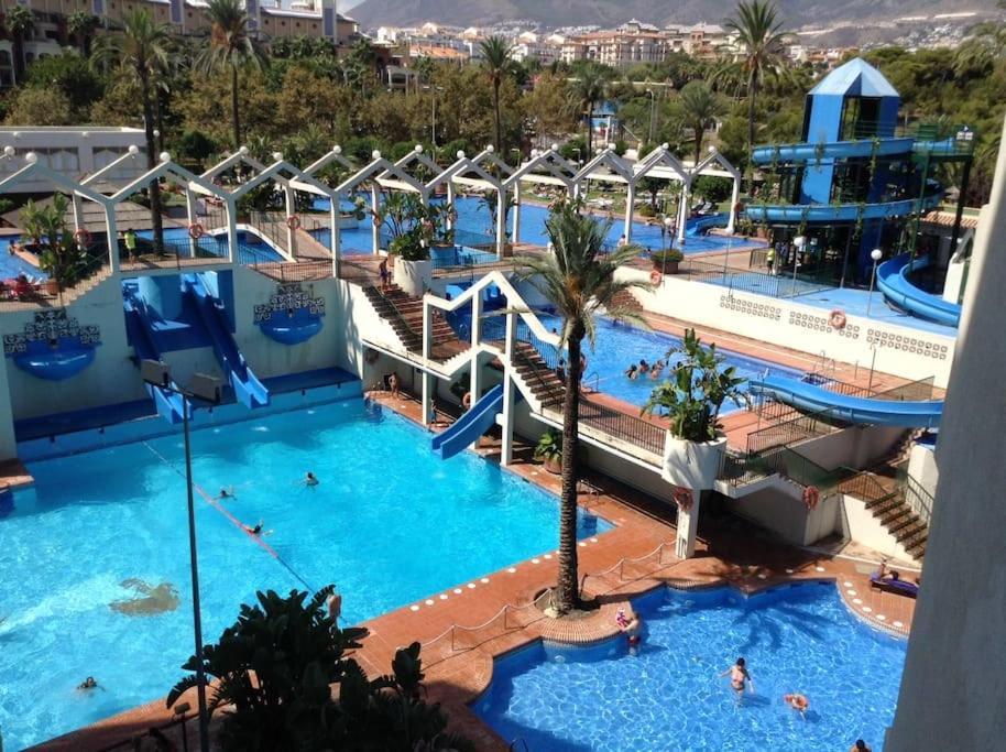 Lux. Frontbeach-Terrace. 5 Pools.Tv. 2 A.C.Netflix Benalmádena Dış mekan fotoğraf