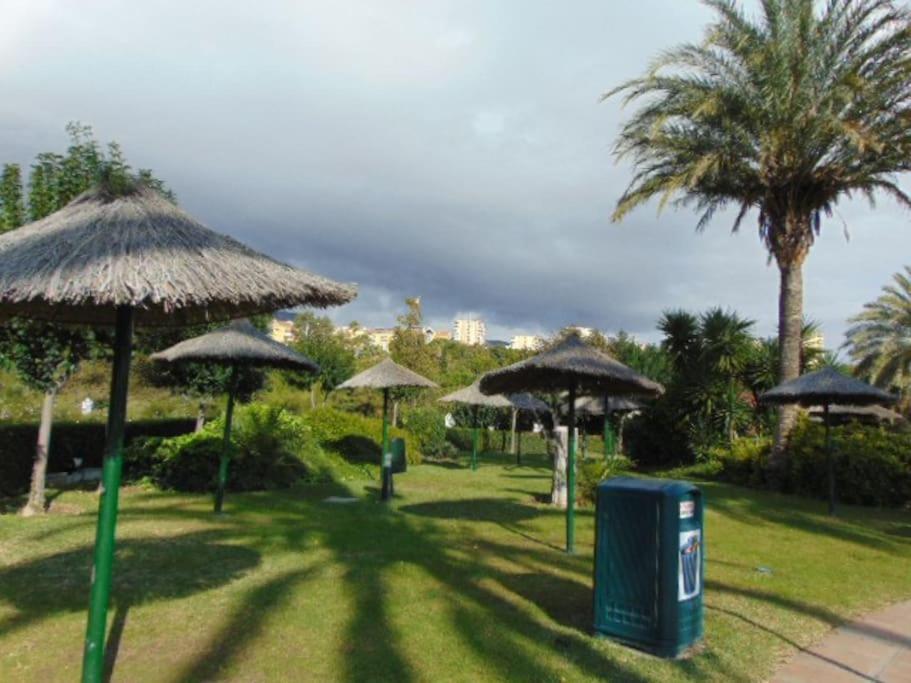 Lux. Frontbeach-Terrace. 5 Pools.Tv. 2 A.C.Netflix Benalmádena Dış mekan fotoğraf