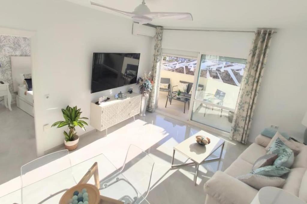 Lux. Frontbeach-Terrace. 5 Pools.Tv. 2 A.C.Netflix Benalmádena Dış mekan fotoğraf