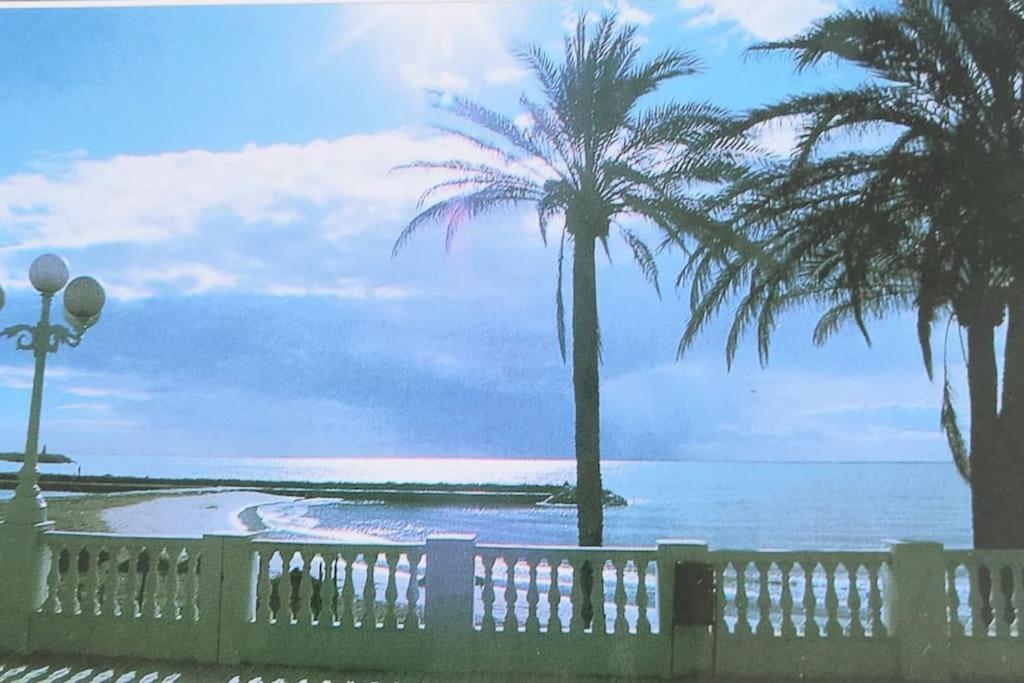 Lux. Frontbeach-Terrace. 5 Pools.Tv. 2 A.C.Netflix Benalmádena Dış mekan fotoğraf
