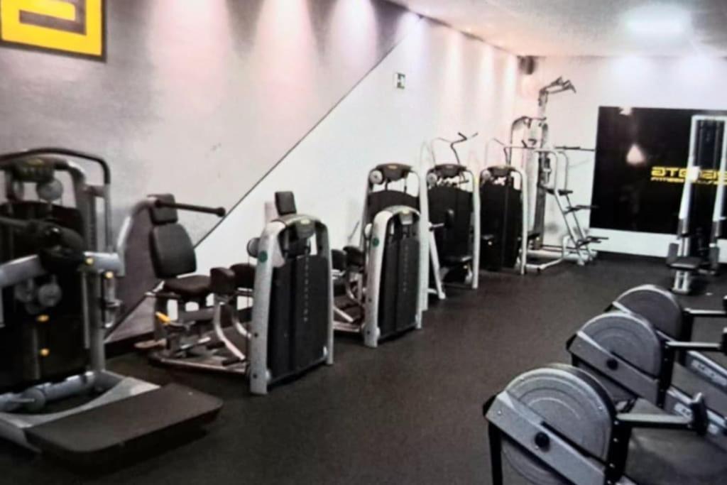 Lux. Frontbeach-Terrace. 5 Pools.Tv. 2 A.C.Netflix Benalmádena Dış mekan fotoğraf