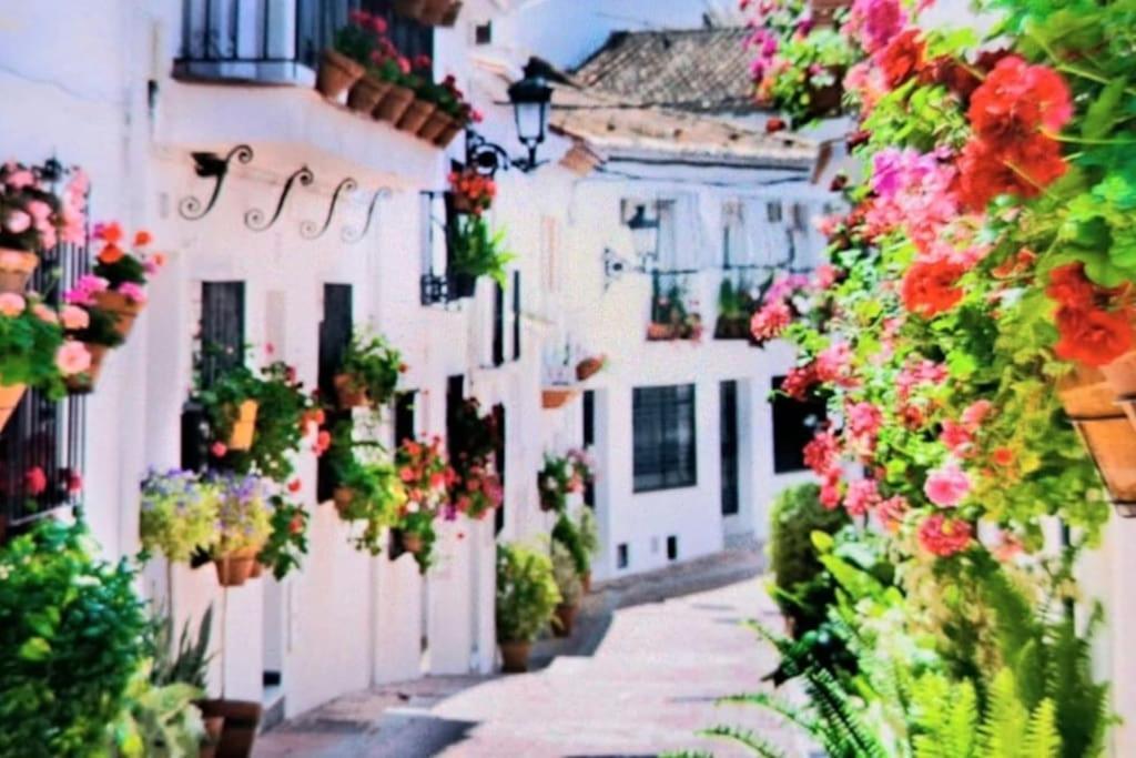 Lux. Frontbeach-Terrace. 5 Pools.Tv. 2 A.C.Netflix Benalmádena Dış mekan fotoğraf