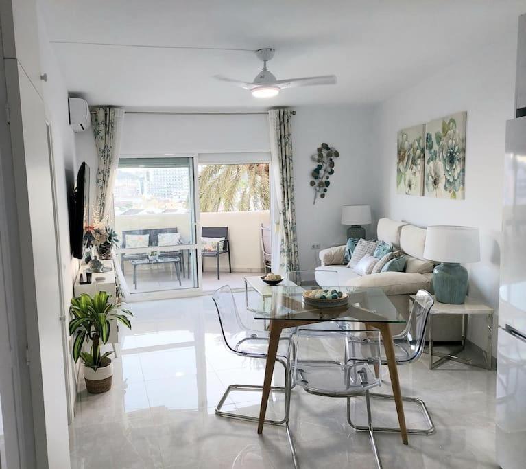 Lux. Frontbeach-Terrace. 5 Pools.Tv. 2 A.C.Netflix Benalmádena Dış mekan fotoğraf